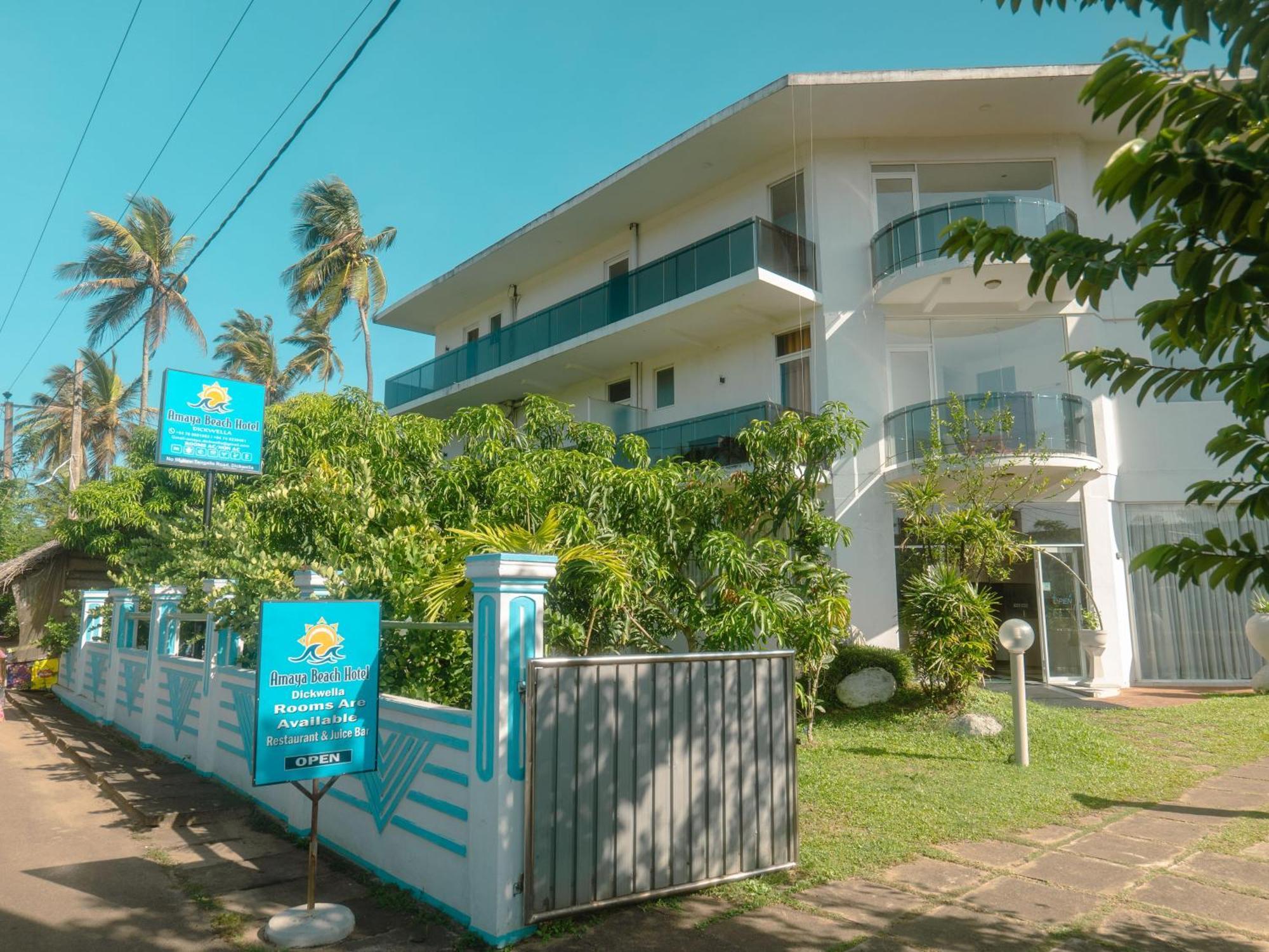 Amaya Beach Hotel Dikwella Exterior photo