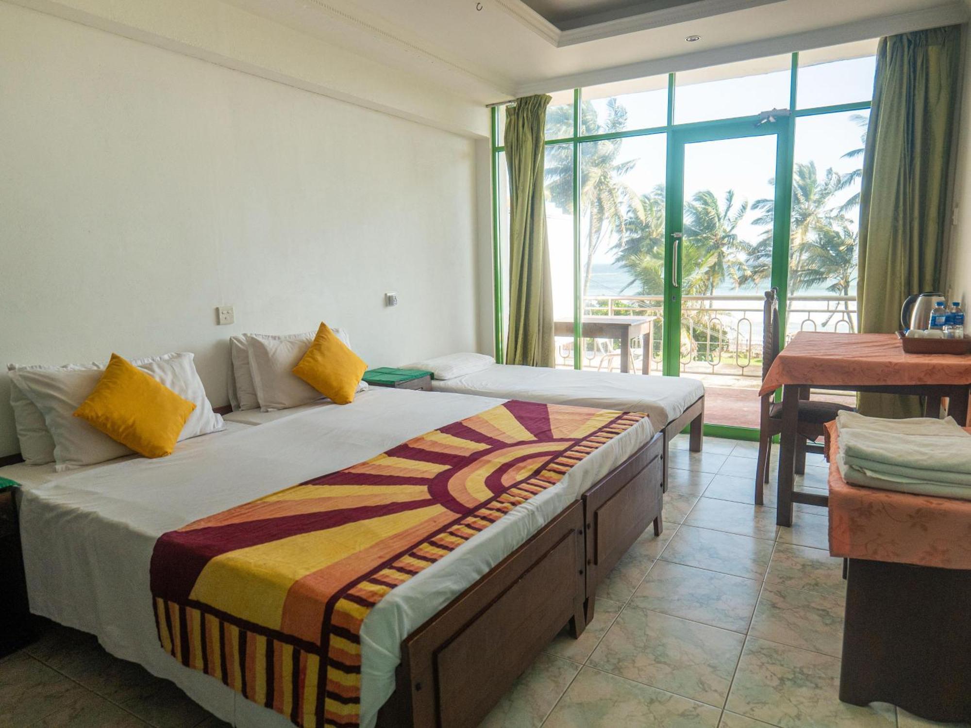 Amaya Beach Hotel Dikwella Exterior photo