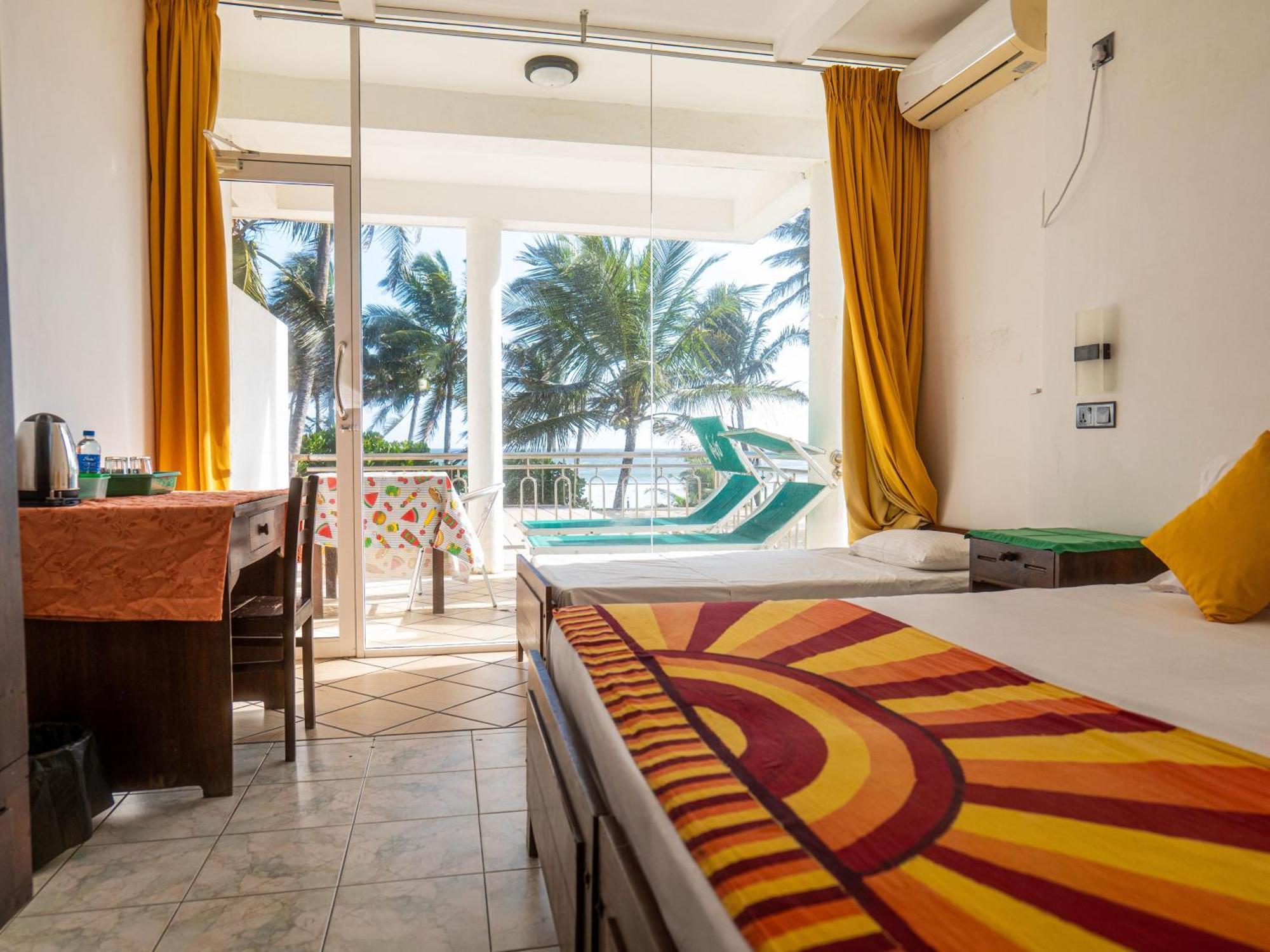 Amaya Beach Hotel Dikwella Exterior photo